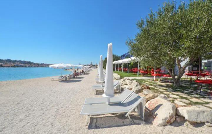 Lux Trogir Exterior foto